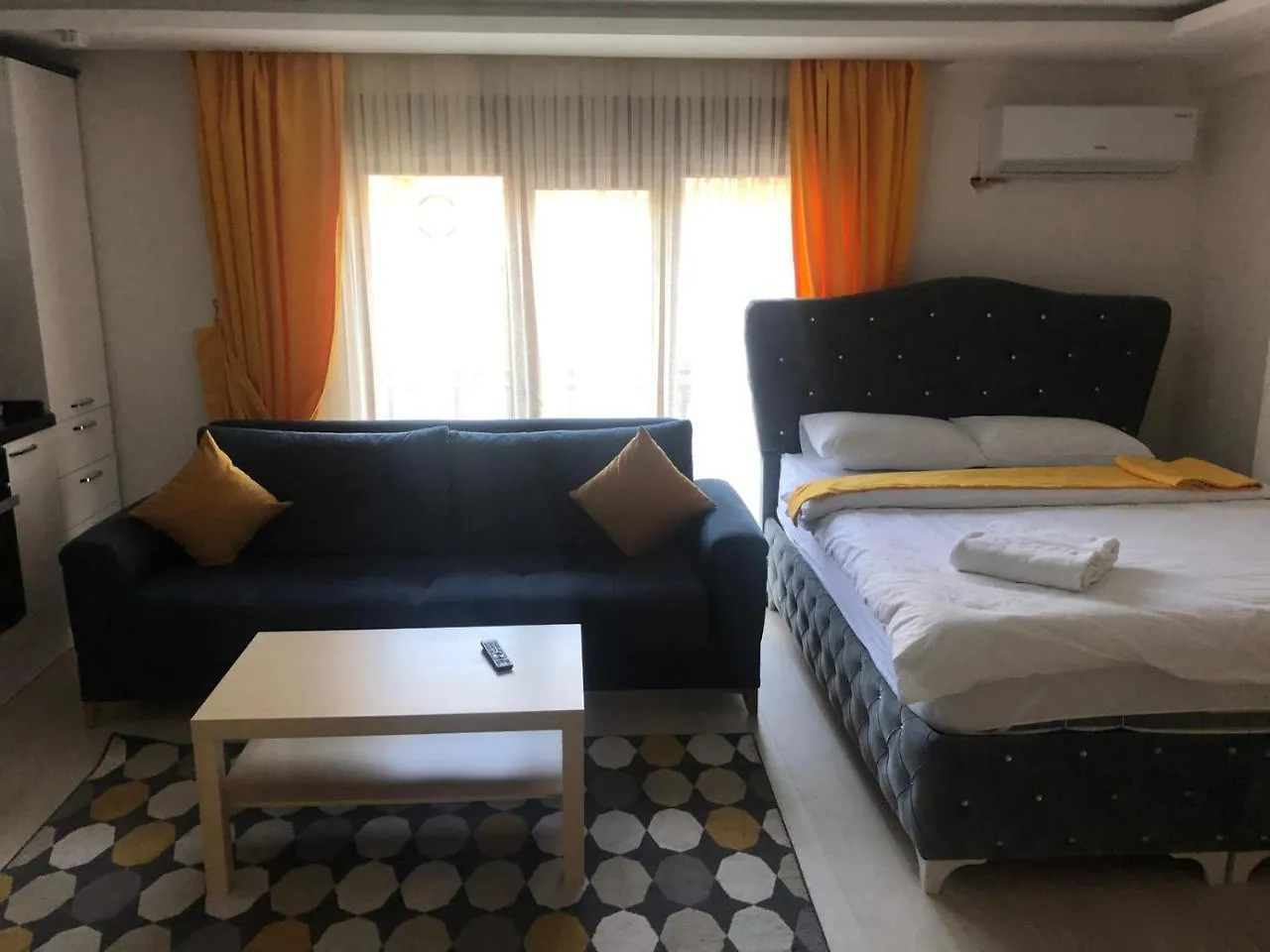 Luxx Suite Mecidiyekoey Istanbul 2*,